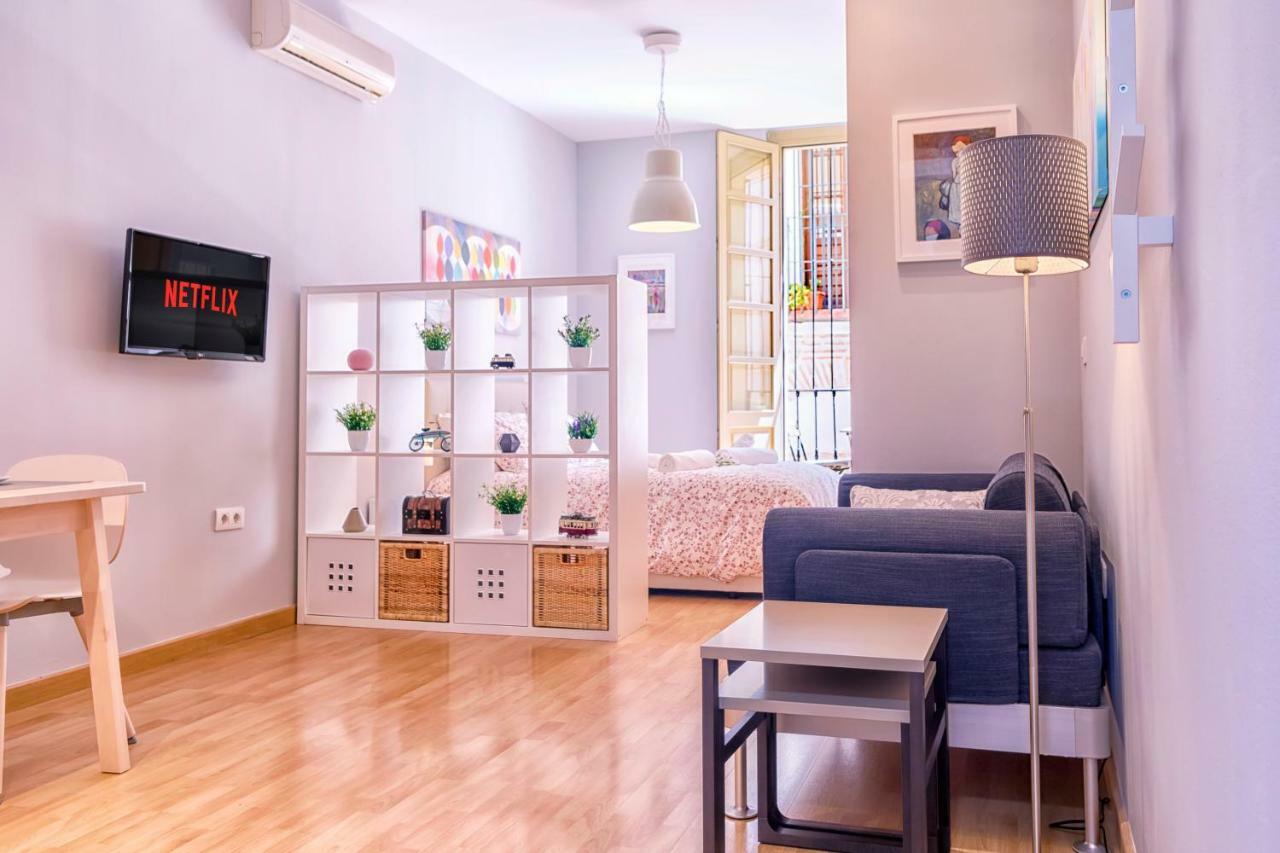 -Malagasunapts- Vibrant Historic City Centre ภายนอก รูปภาพ